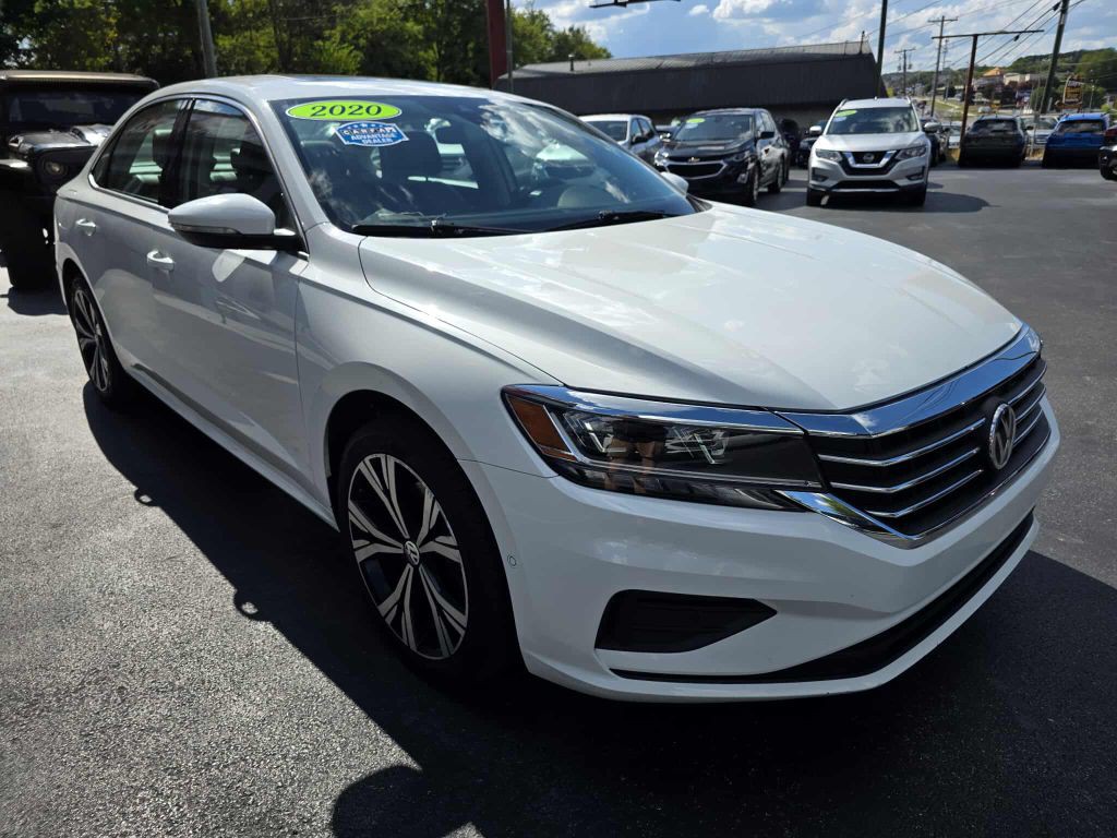 2020 Volkswagen Passat Image 2