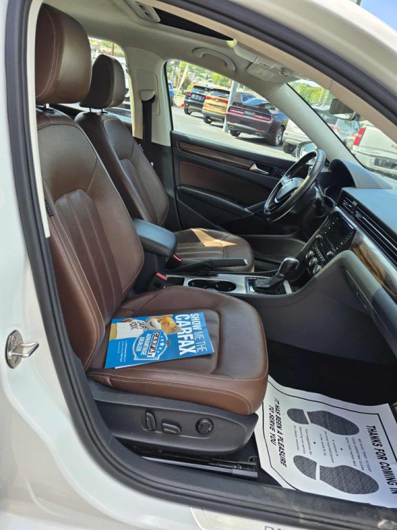 2020 Volkswagen Passat Image 10