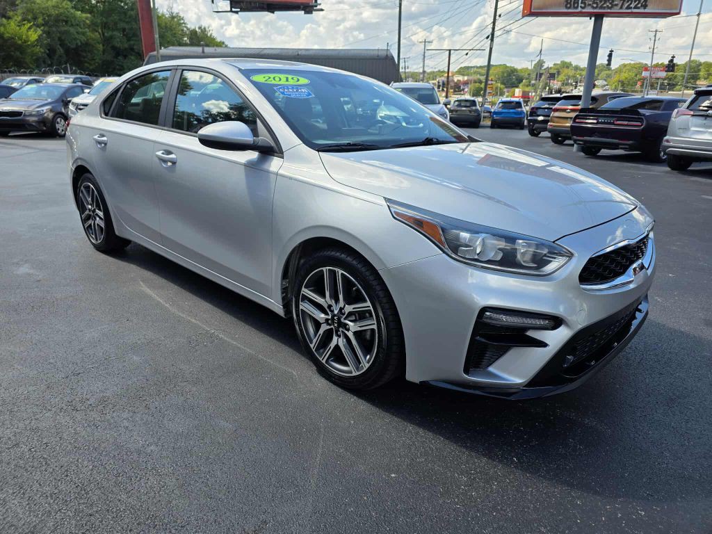 2019 Kia Forte Image 2