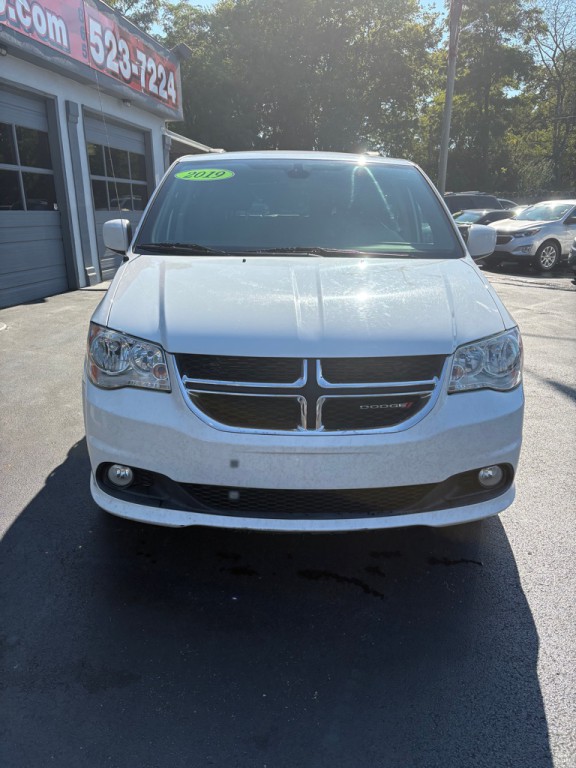 2019 Dodge Grand Caravan Image 2