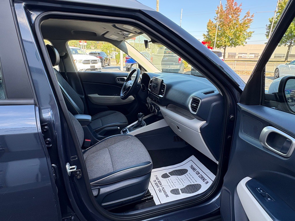 2021 Hyundai Venue Image 11