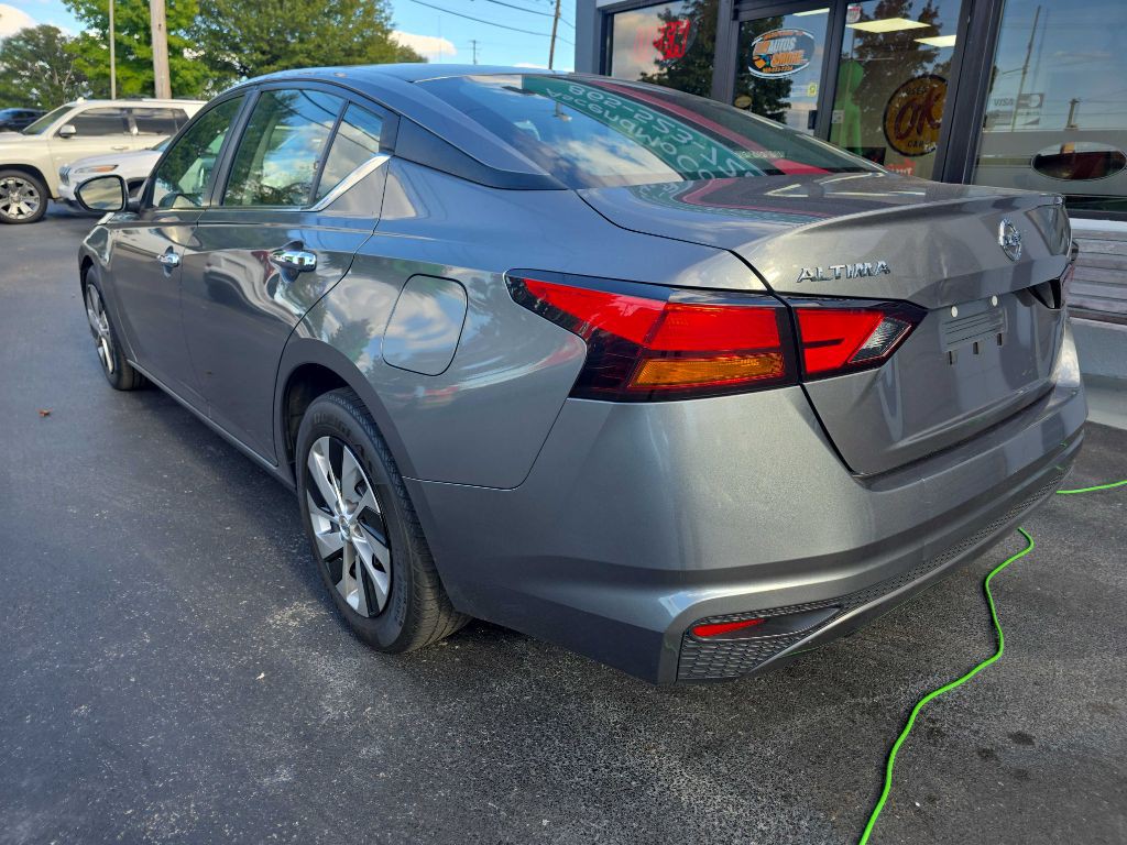 2022 Nissan Altima Image 4