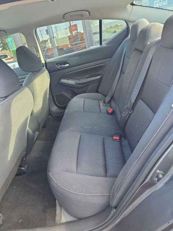 2022 Nissan Altima Image 11