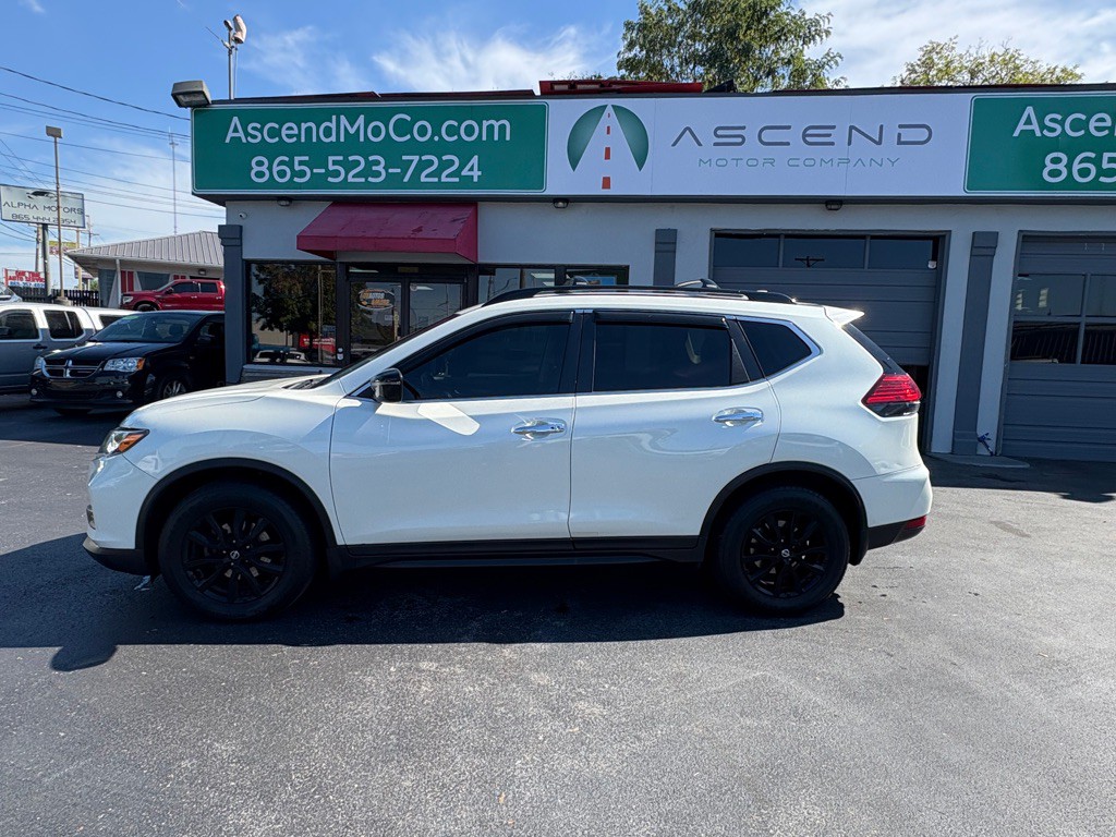 2017 Nissan Rogue Image 3