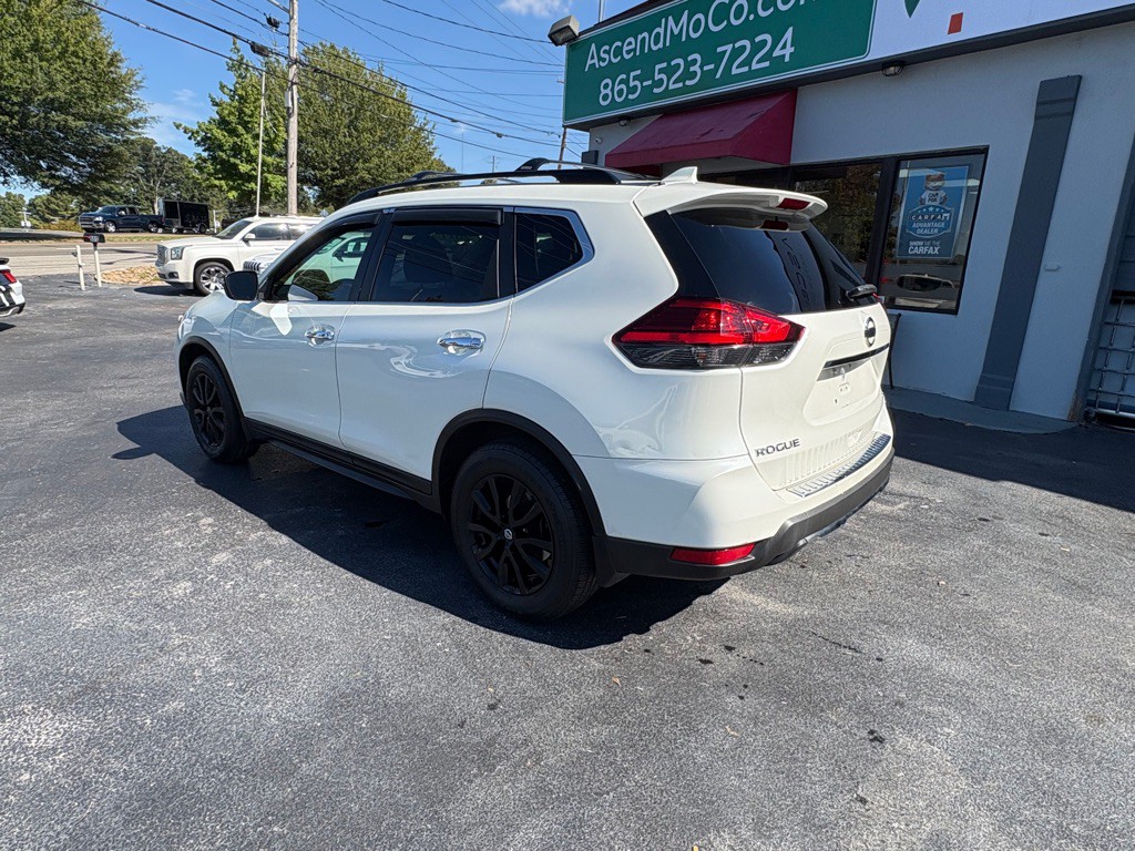 2017 Nissan Rogue Image 4