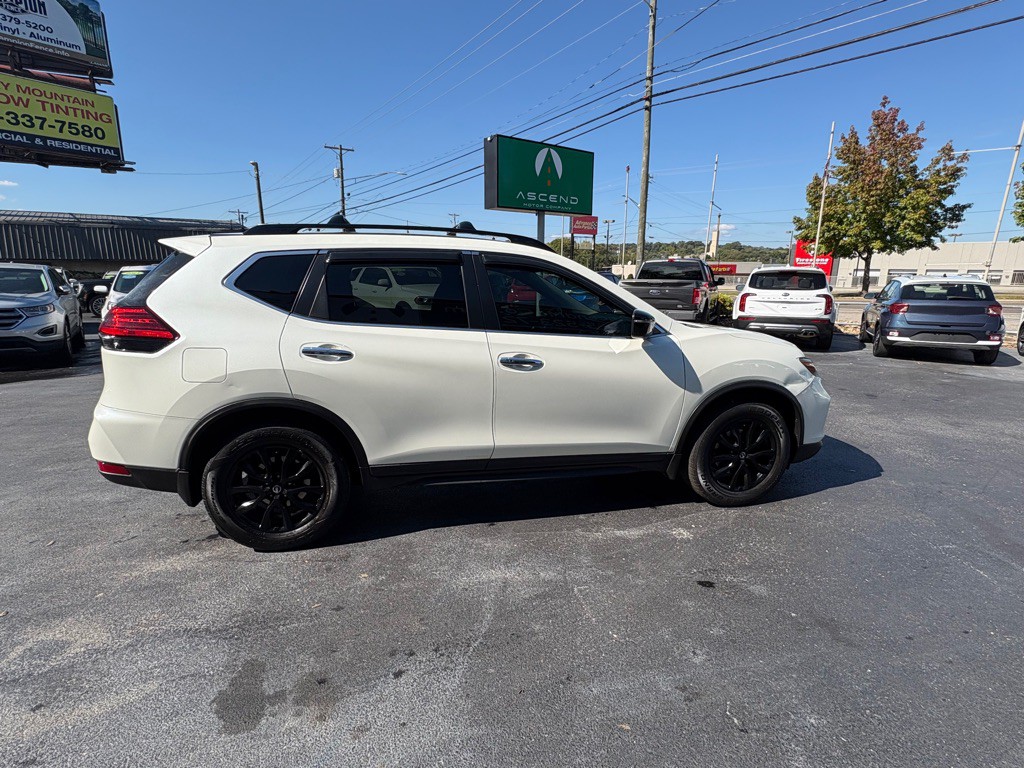 2017 Nissan Rogue Image 7