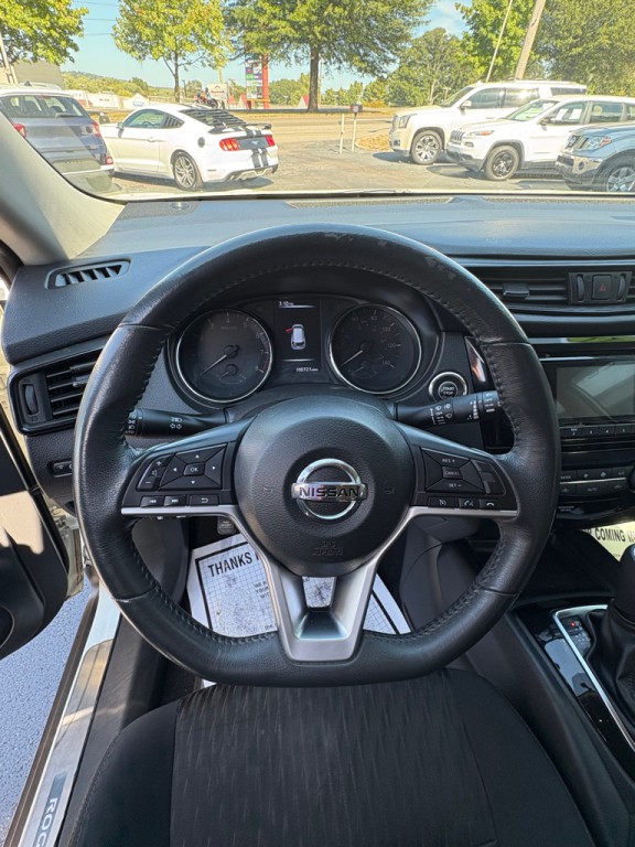 2017 Nissan Rogue Image 13