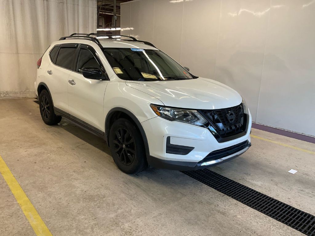 2017 Nissan Rogue Image 2