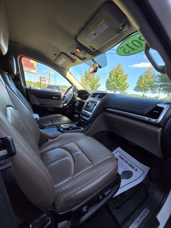 2015 GMC Acadia Image 16