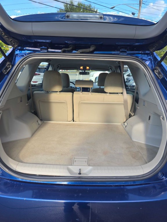 2013 Toyota Prius Image 12