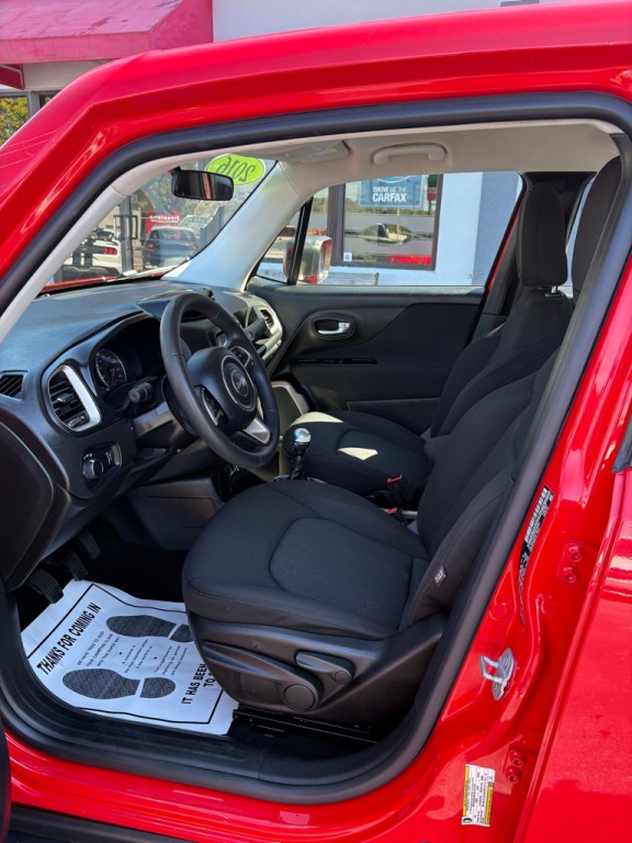 2016 Jeep Renegade Image 10