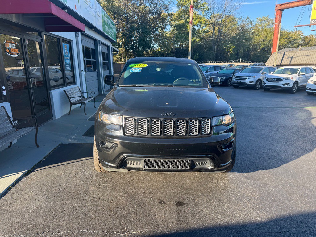 2018 Jeep Grand Cherokee Image 2