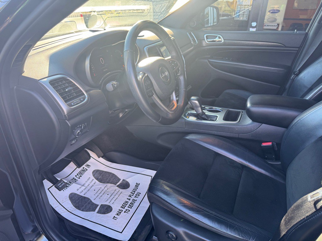 2018 Jeep Grand Cherokee Image 19