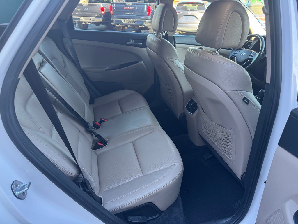 2016 Hyundai Tucson Image 9