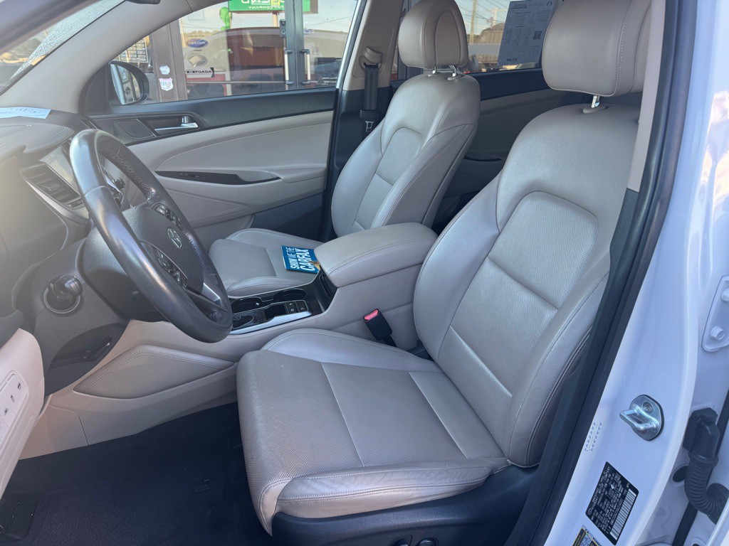 2016 Hyundai Tucson Image 18