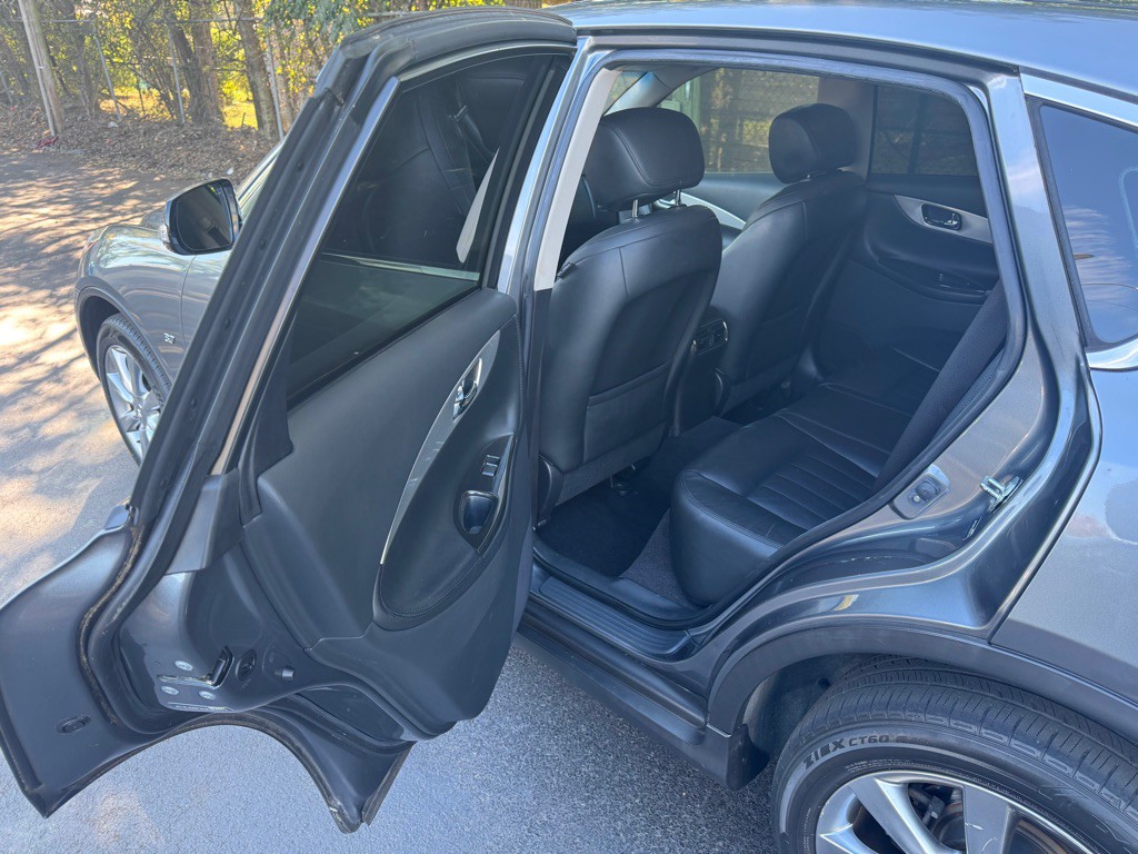 2017 INFINITI QX50 Image 8