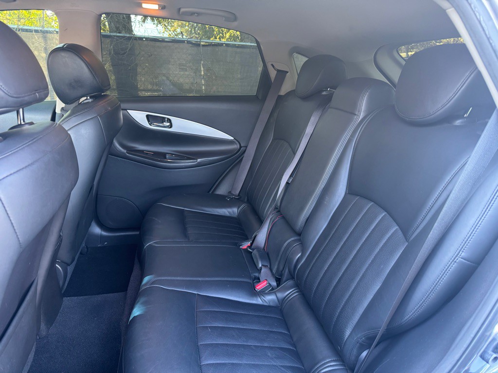 2017 INFINITI QX50 Image 10