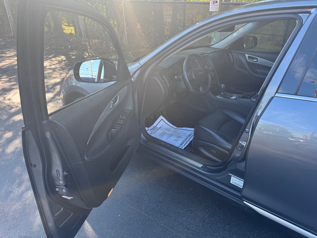 2017 INFINITI QX50 Image 15