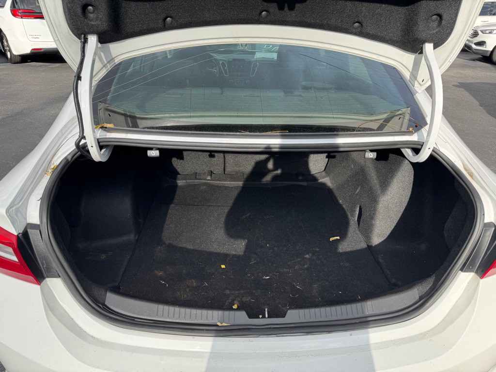 2020 Chevrolet Malibu Image 9