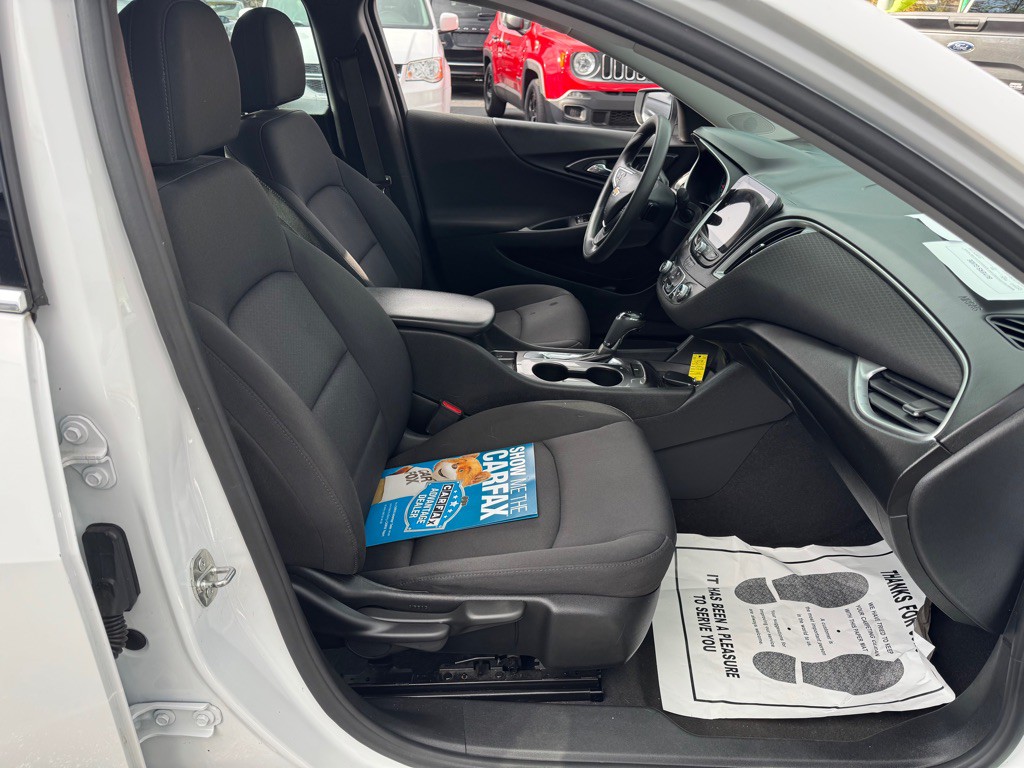 2020 Chevrolet Malibu Image 17