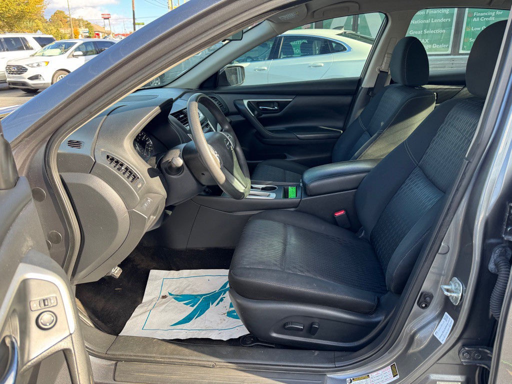 2018 Nissan Altima Image 14