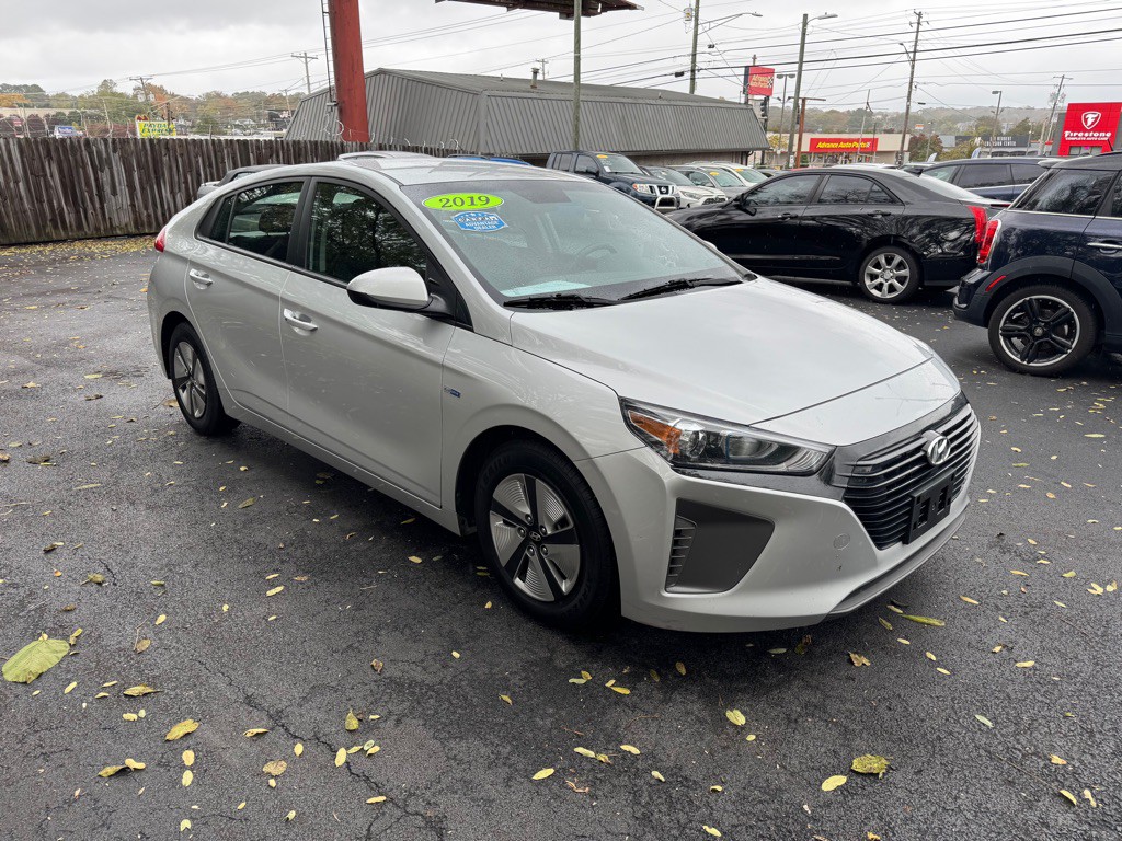 2019 Hyundai Ioniq Image 2