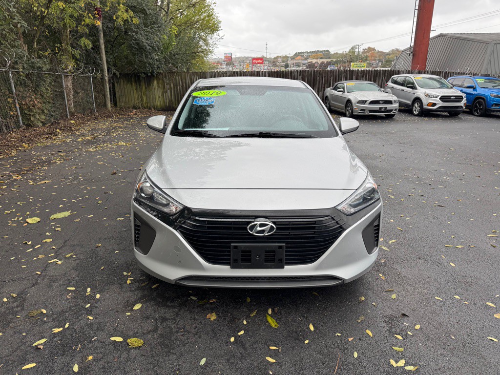 2019 Hyundai Ioniq Image 3
