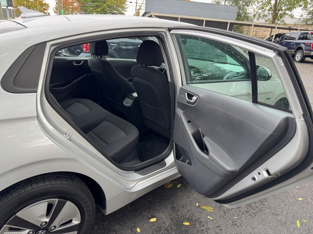 2019 Hyundai Ioniq Image 10