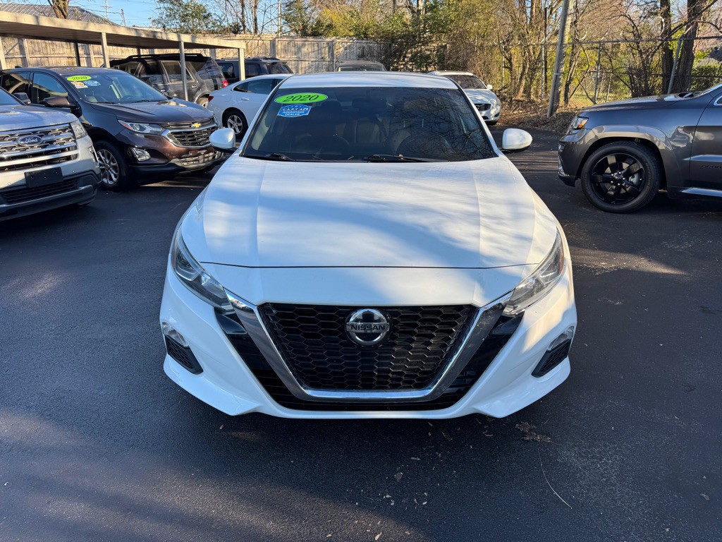 2020 Nissan Altima Image 3