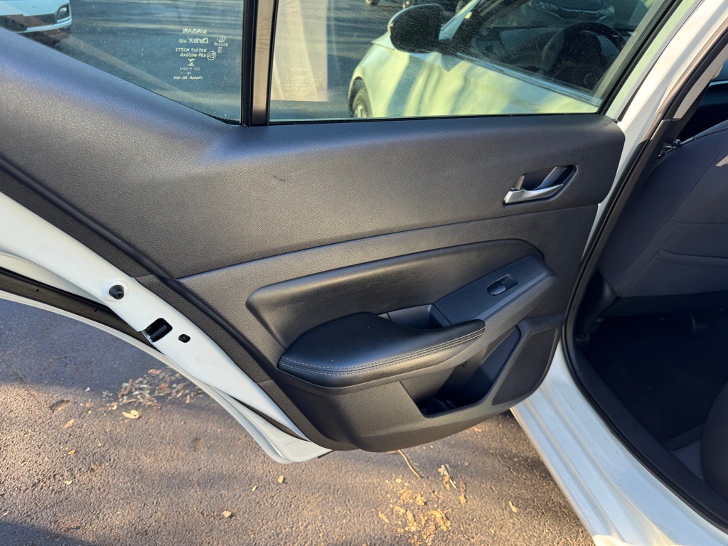 2020 Nissan Altima Image 8