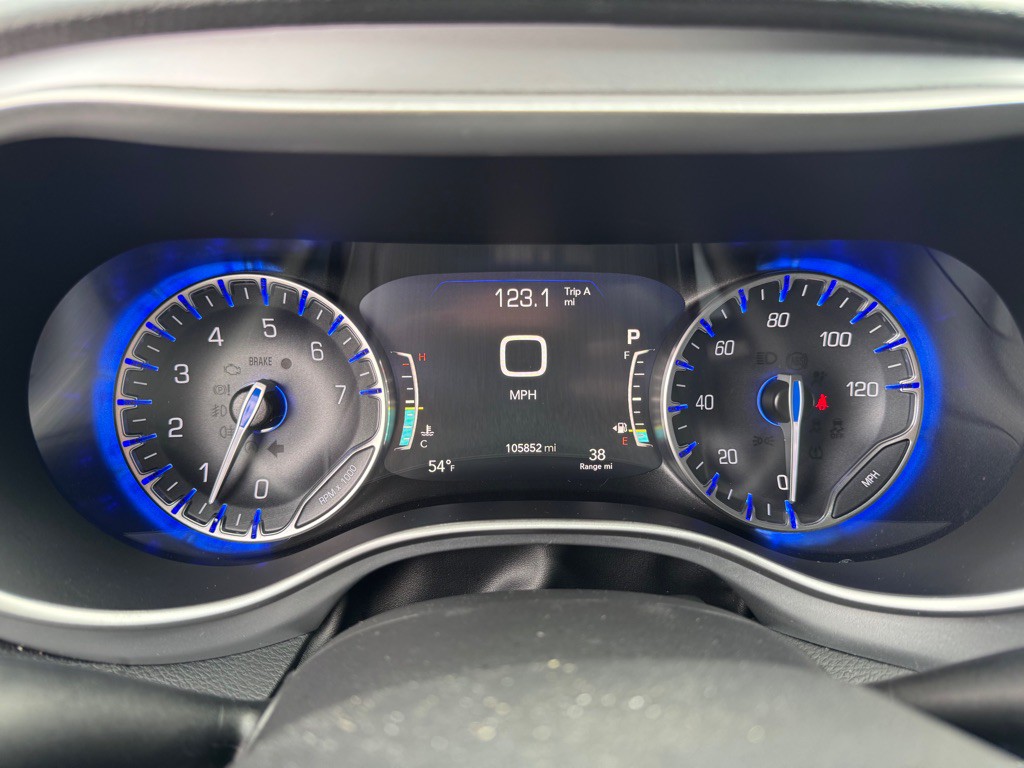 2022 Chrysler Pacifica Image 15