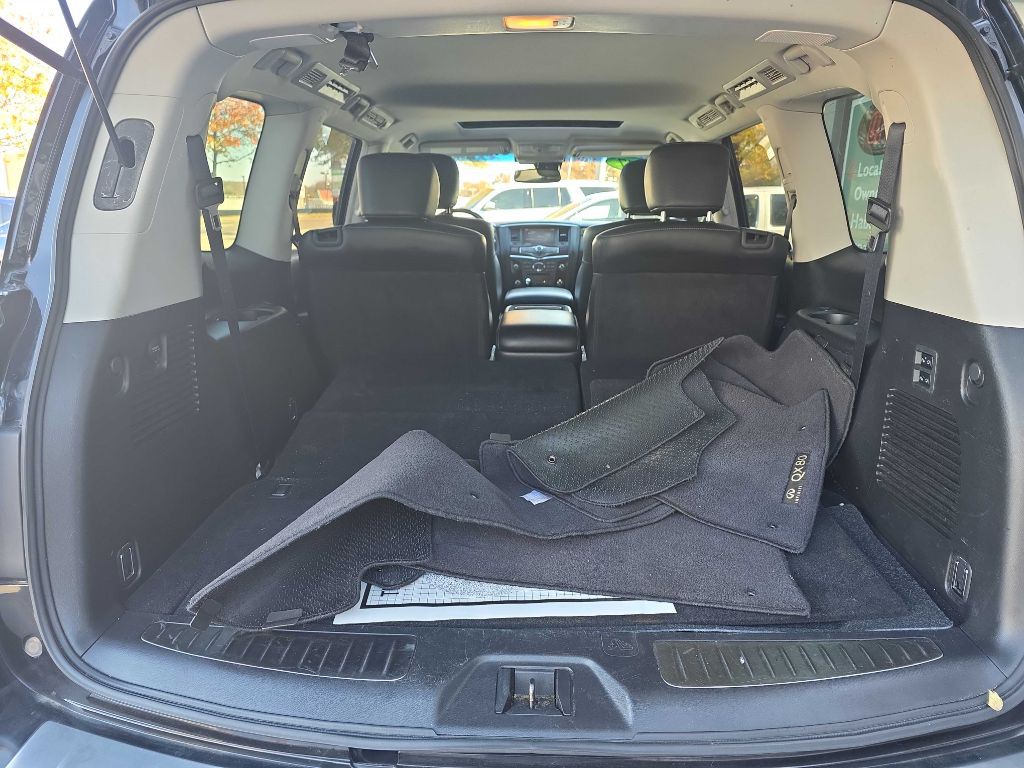 2017 INFINITI QX80 Image 23