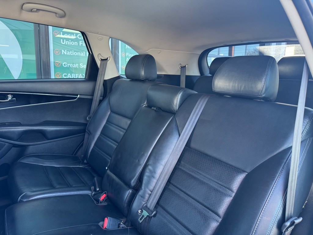 2017 Kia Sorento Image 10