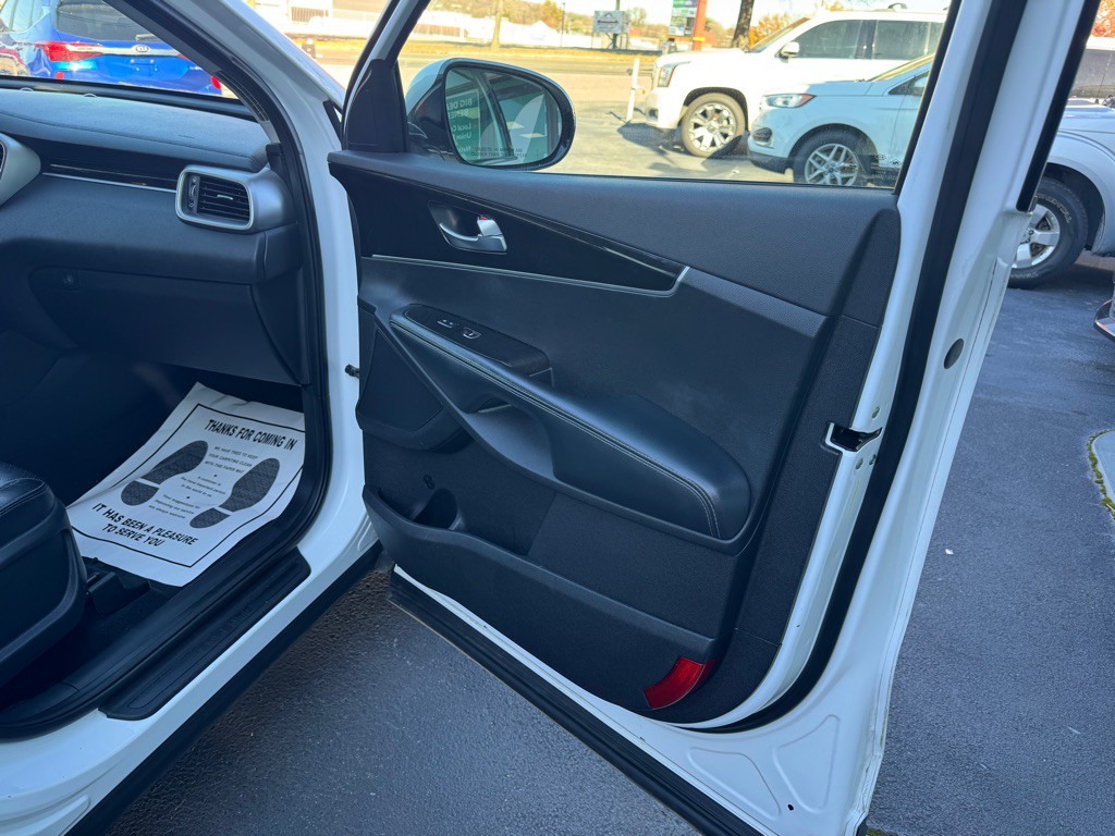 2017 Kia Sorento Image 14