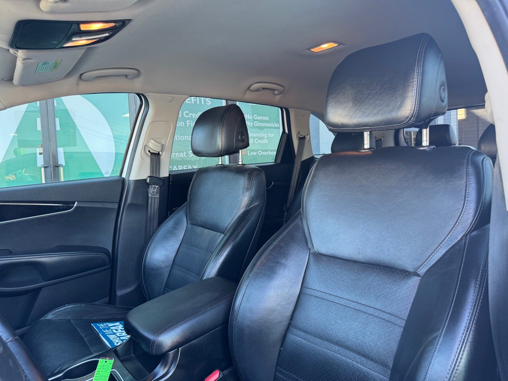 2017 Kia Sorento Image 19