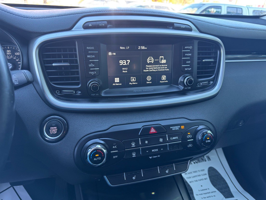 2017 Kia Sorento Image 21