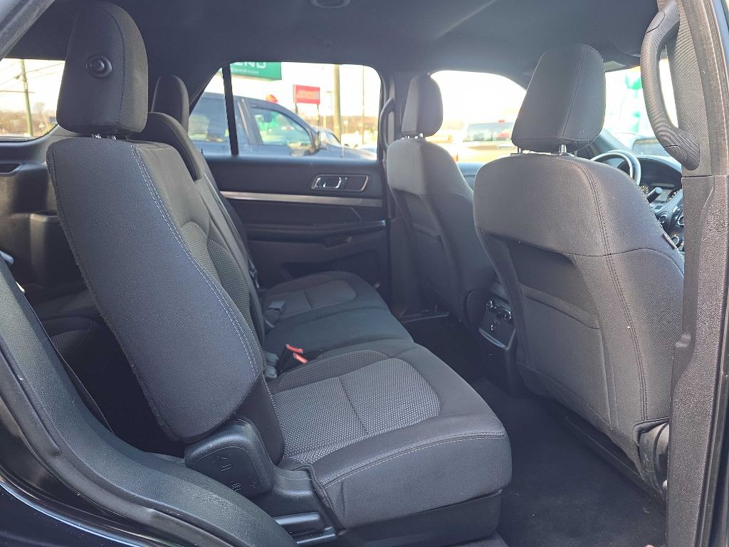 2019 Ford Explorer Image 11