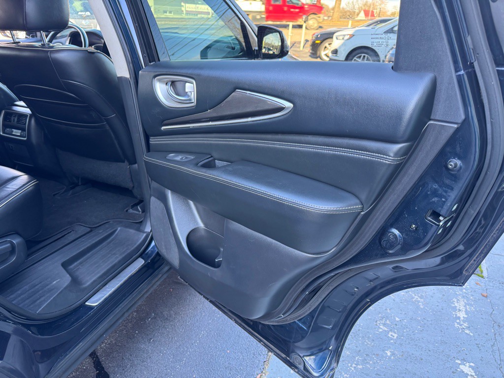 2016 INFINITI QX60 Image 13