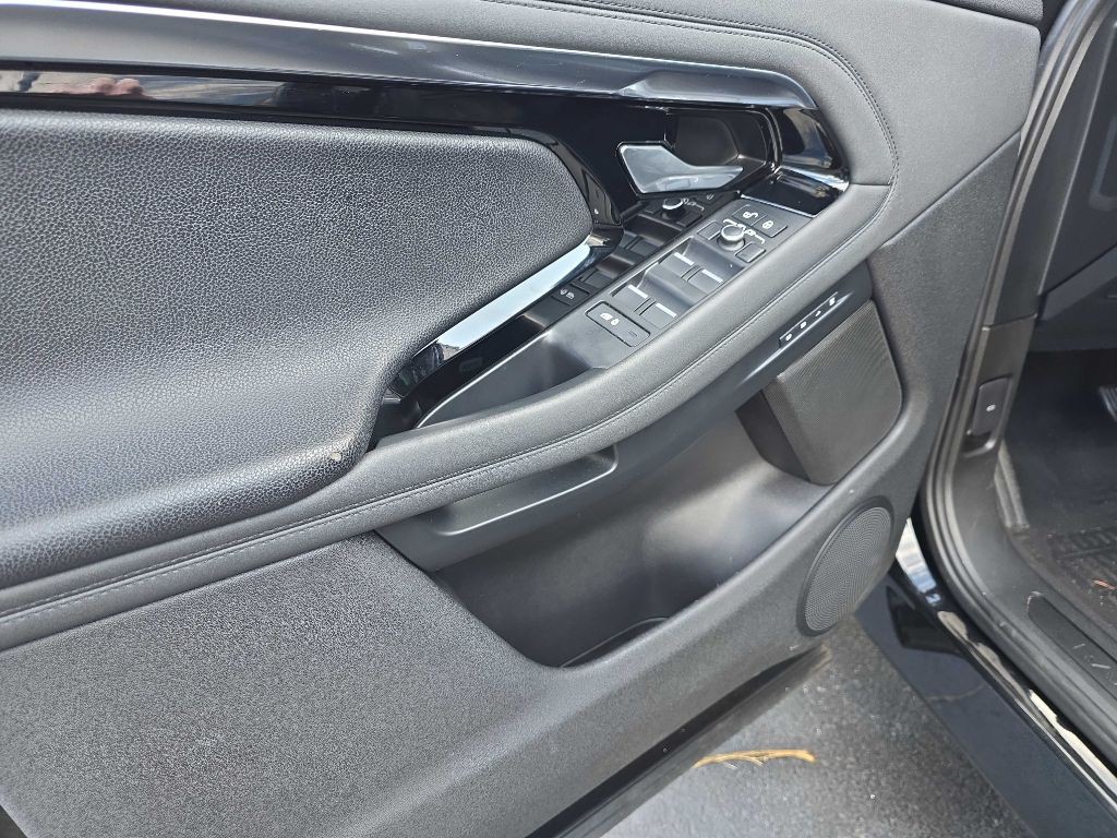 2020 Land Rover Range Rover Evoque Image 14