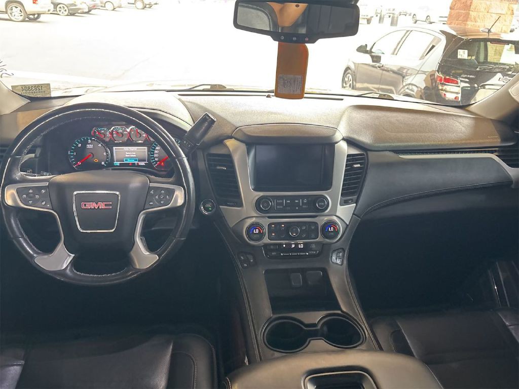 2018 GMC Yukon Image 28