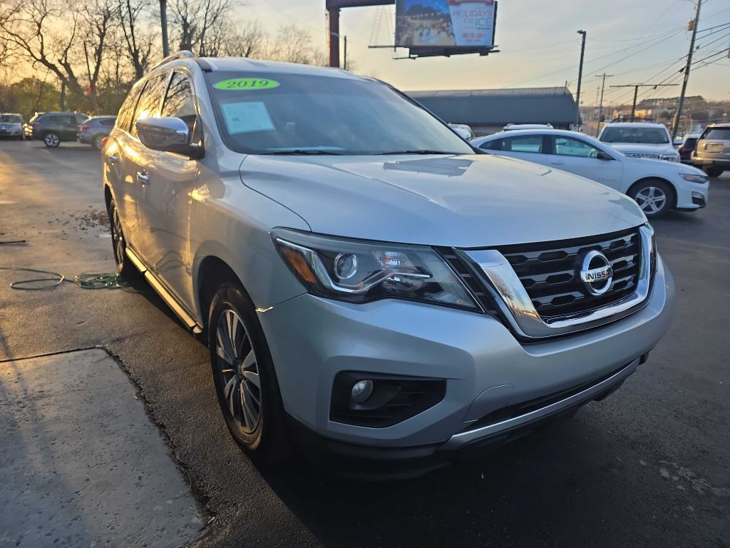 2019 Nissan Pathfinder Image 3