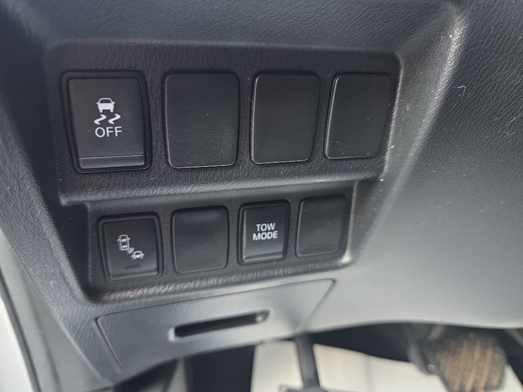 2019 Nissan Pathfinder Image 9