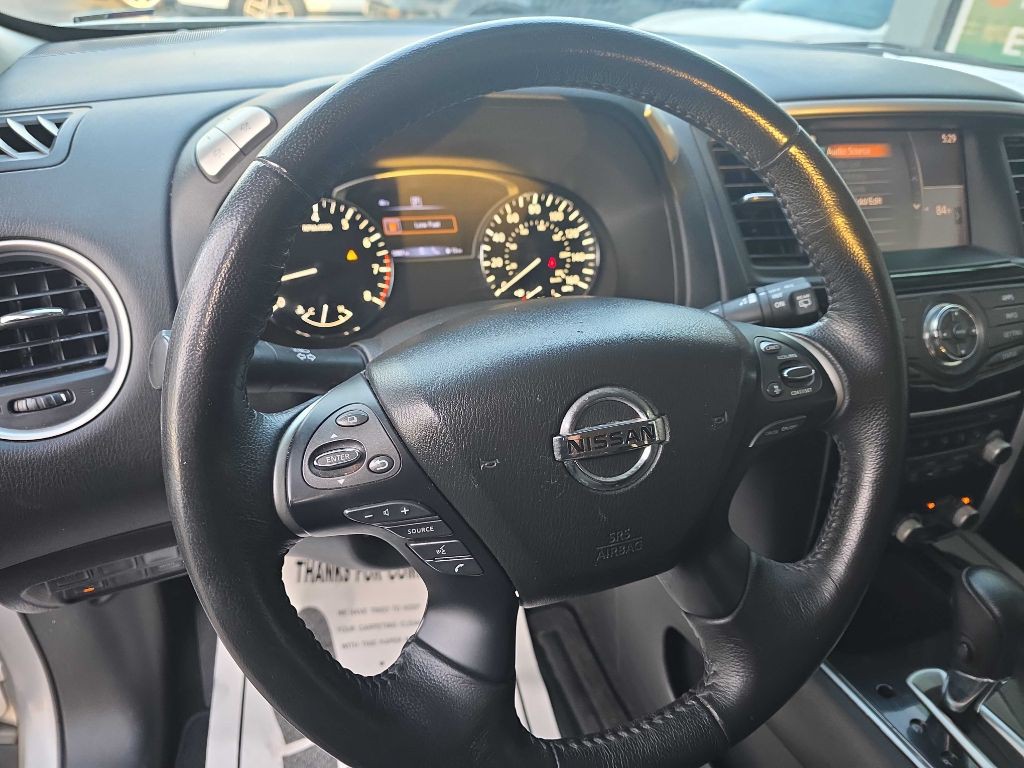 2019 Nissan Pathfinder Image 10