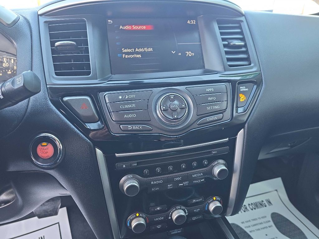 2020 Nissan Pathfinder Image 12