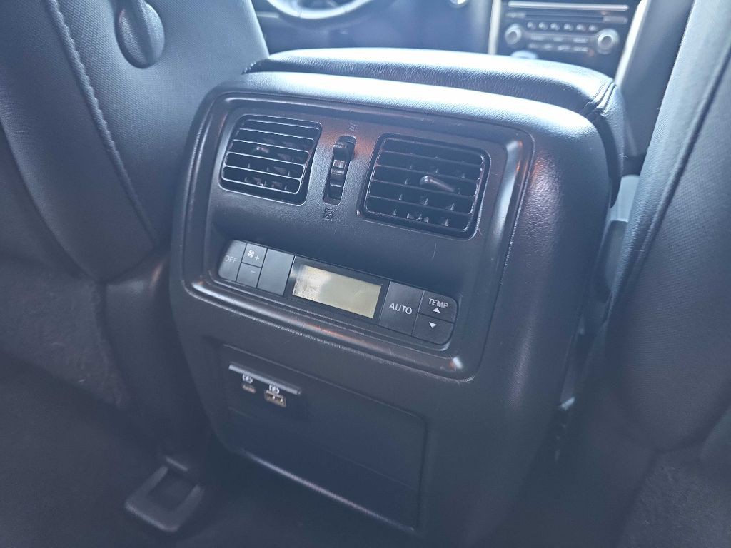 2020 Nissan Pathfinder Image 16