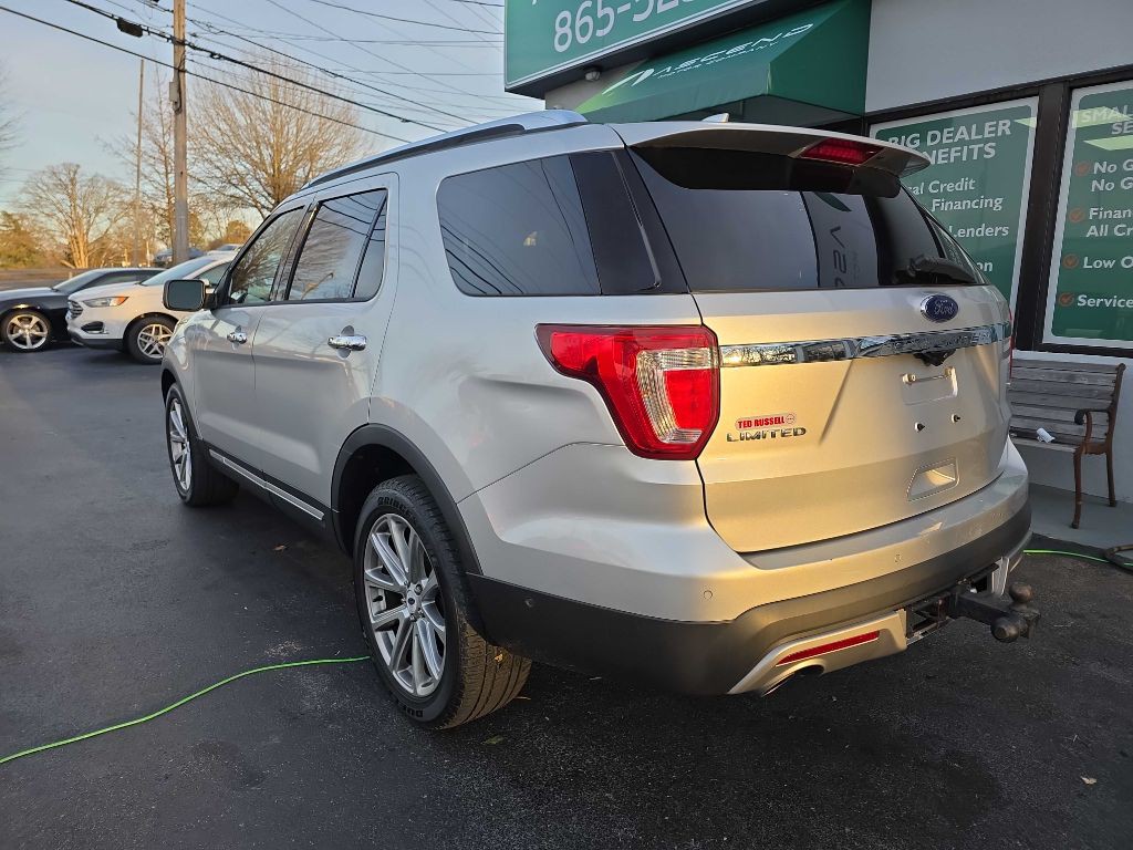 2016 Ford Explorer Image 5