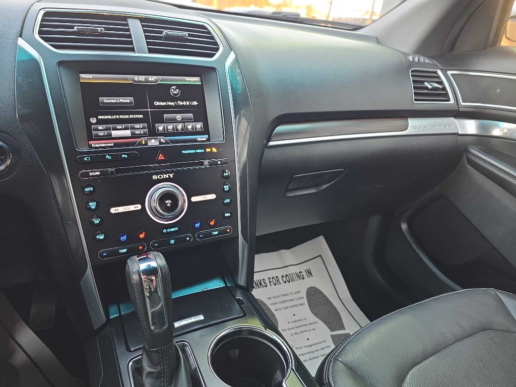 2016 Ford Explorer Image 9