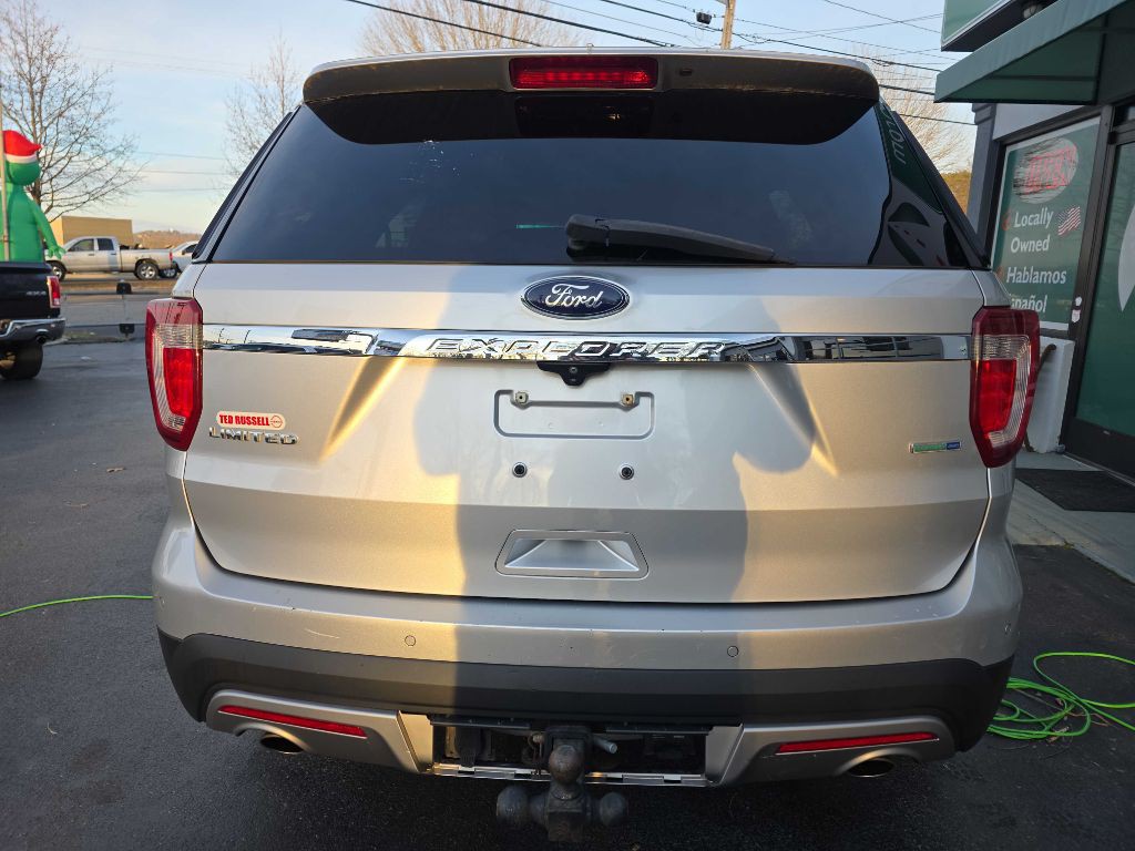 2016 Ford Explorer Image 13