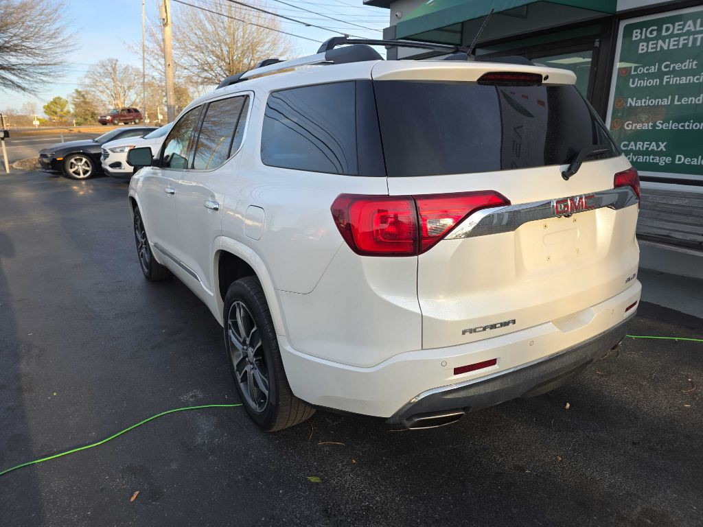 2018 GMC Acadia Image 4