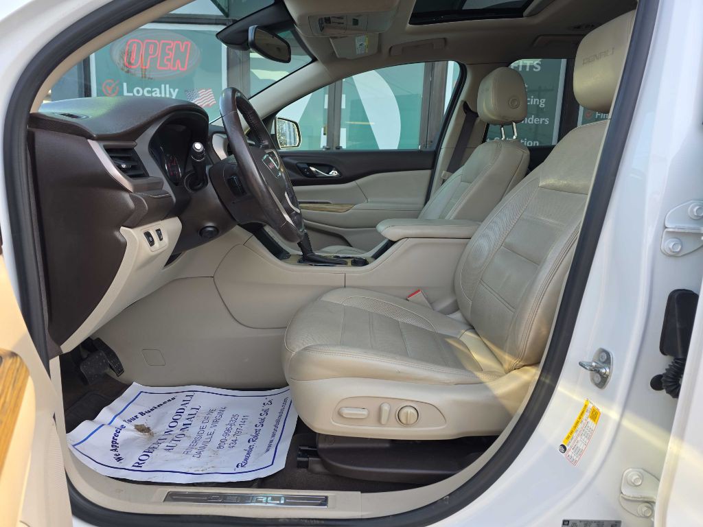 2018 GMC Acadia Image 6